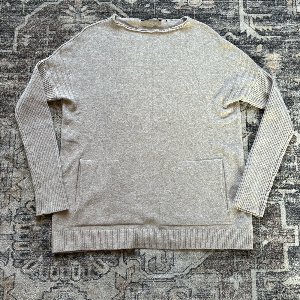 Cyrus Cozy Beige Women’s Sweater with Pockets Size Small